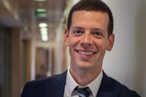 M. Alexandre Pointier, Directeur de l’Agence française de développement pour le Sénégal, la Gambie, le Cap-Vert et la Guinée-Bissau « Le travail conjoint de l’ONAS et de l’AFD a permis d’accueillir de nouveaux bailleurs » M. Alexandre Pointier, Directeur de l’Agence française de développement pour le Sénégal, la Gambie, le Cap-Vert et la Guinée-Bissau « Le travail conjoint de l’ONAS et de l’AFD a permis d’accueillir de nouveaux bailleurs »