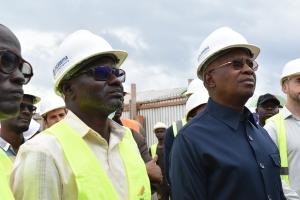 Gestion des eaux usées : Serigne Mbaye Thiam lance les travaux de construction d’un émissaire à Camberène Gestion des eaux usées : Serigne Mbaye Thiam lance les travaux de construction d’un émissaire à Camberène