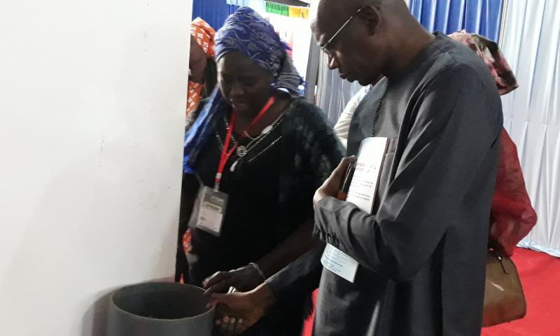 Le DG de l’Office National de l’Assainissement du Sénégal (l’ONAS), Monsieur Lansana Gagny Sakho  a visité, hier, notre stand à la 26éme FIDAK2017. Revivez en images les moments forts. 